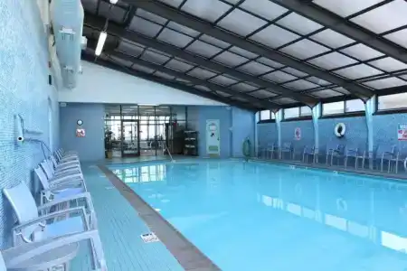 The Barclay Towers and Resort - 8