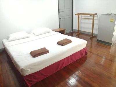 Jansom Beach Resort - 1