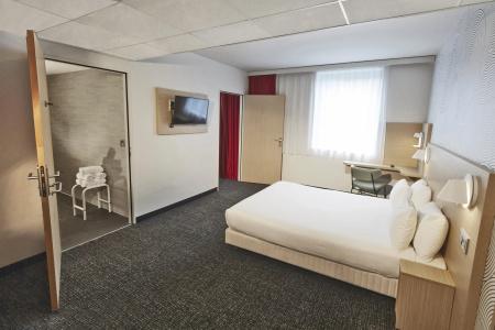 Premiere Classe Clermont Ferrand Centre - 55