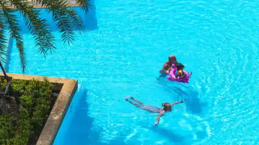 GrandBlue Resort & Beachclub - 28