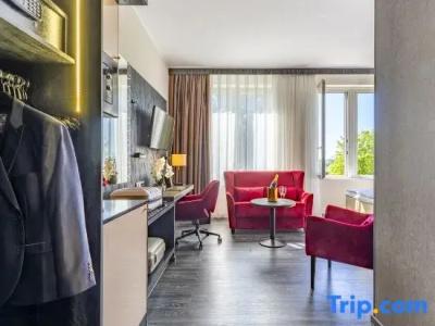 Plaza Schwerin; Sure Collection By Best Western - 150