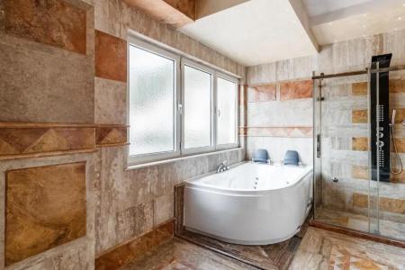 Victoria Residence - 103
