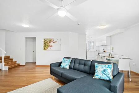 Markham Court - 135