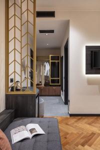 Λιθεία-Lithia Boutique - 50
