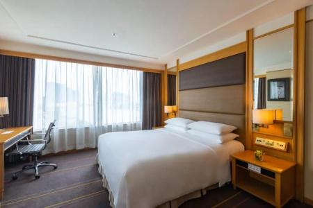 Renaissance Riverside Saigon - 76