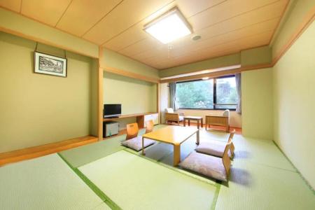 Evergreen Fuji - 15