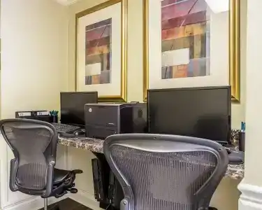 Quality Suites Atlanta Buckhead Village North - 6