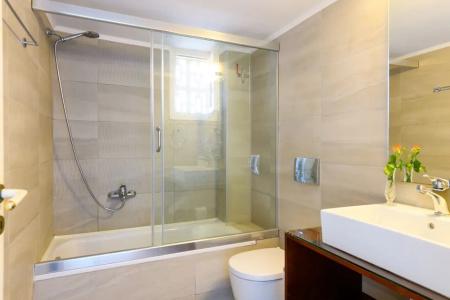 Bellevue Suites - 63