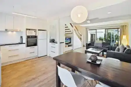 Noosa Place - 58