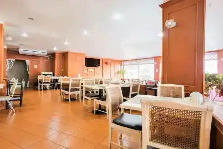 Oyo 565 Trang - 16