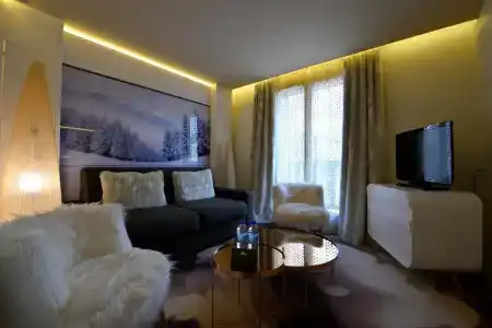 Tsanteleina - 2