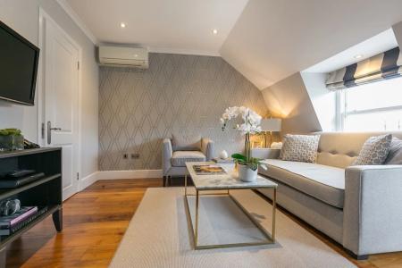 Chilworth Court - 129