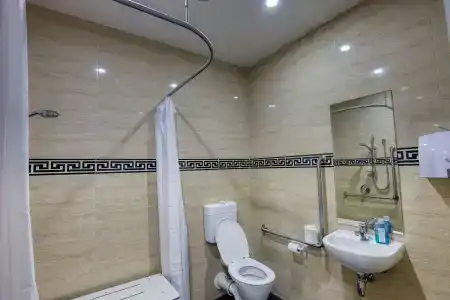 Ramada by Wyndham, City Center - 7