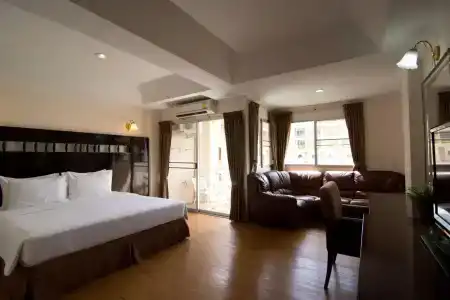 LK Mansion - 2