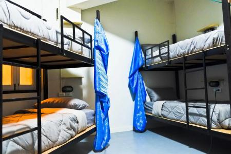 Zee Thai Hostel - 31