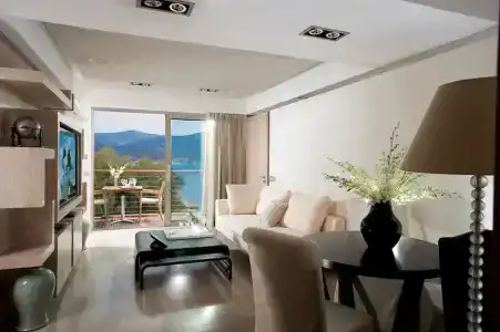 Grand Resort Lagonissi - 98