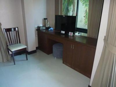 Kata Beachwalk and Bungalows - 36