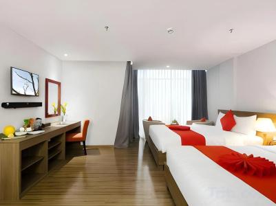 Maple Leaf & Apartment - 1