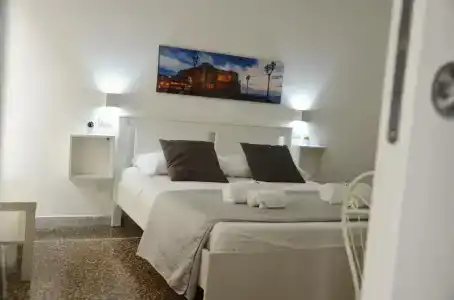 Mellos B&B - 76
