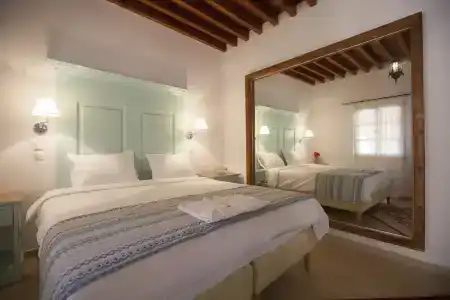 Saint Artemios and Oriental Suites - 35