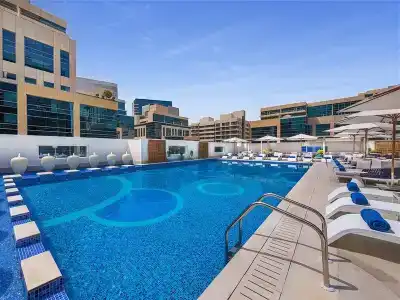 DoubleTree by Hilton Dubai - Business Bay - 5