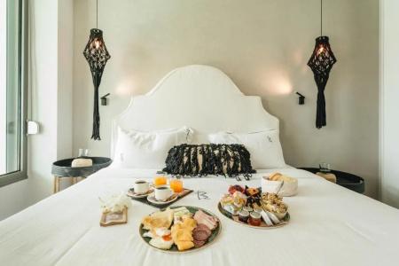 Blue Carpet Luxury Suites - 223