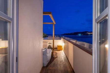 Shapes Luxury Suites - 105