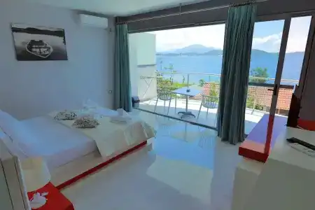 Oceanic Overview Suites - 49