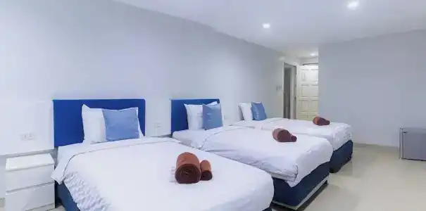 Silla Patong Hostel - 50