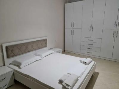 Chic Boutique Vlore - 2