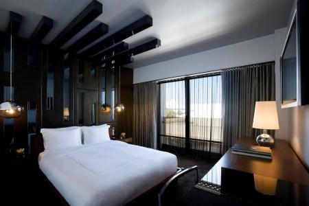 Sixty Beverly Hills - 56