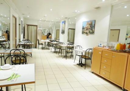Ours Blanc - Place Victor Hugo - 14