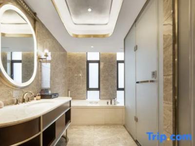 East Tai Lake Grand - 76