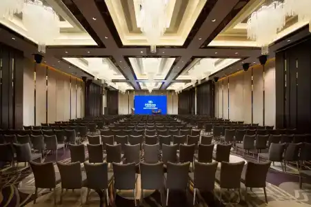 Hilton Shenzhen Futian - 12