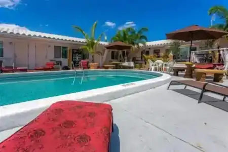 Green Seas Motel - 13