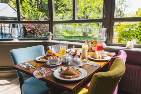 The Abbey Inn - 10