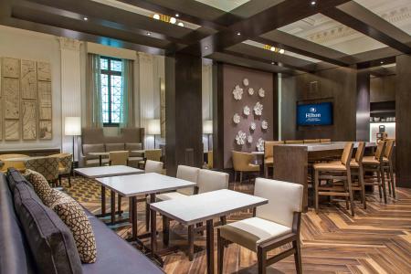Hilton New Orleans / St. Charles Avenue - 30