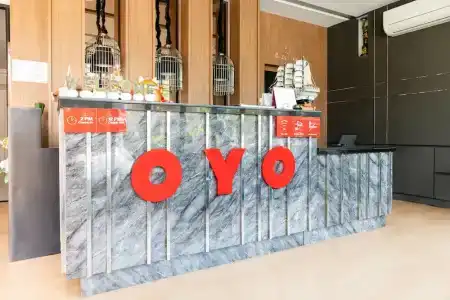 Vaccinated Staff -Oyo 800 Orbit Key - 11