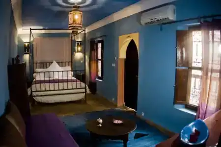 Riad Ajebel - 76