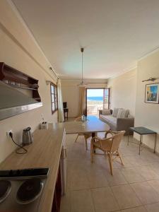 Amazones Village Suites - 17