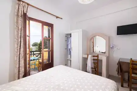 Mandilaria Studios - 80