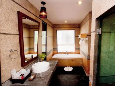 Railay Village Resort - 11