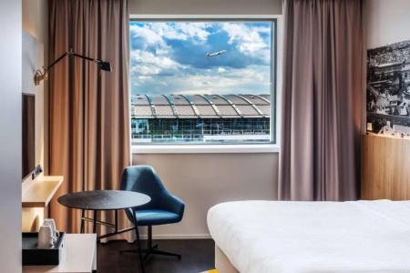 Courtyard by Marriott Prague Airport - 37