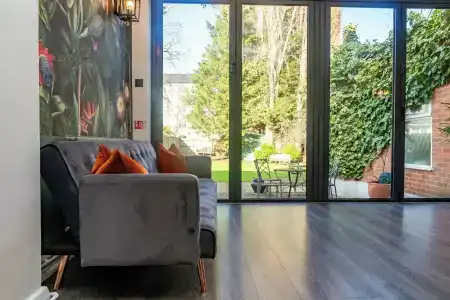 Croft Court - 7