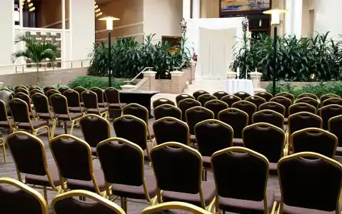 Embassy Suites by Hilton Old Town - 20