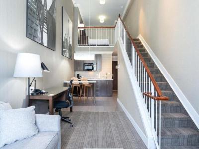 Sandman & Suites South - 55