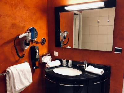 Best Western hôTel De La Bourse - 69