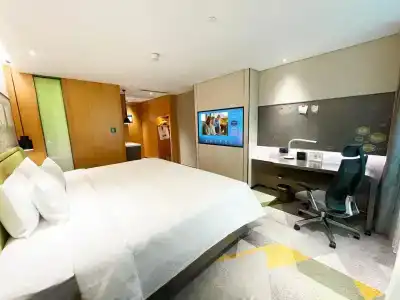 Hampton by Hilton Guangzhou Tianhe Sports Center - 3
