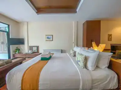 Koh Chang Cliff Beach Resort - 4