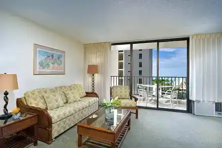 Aston at the Waikiki Banyan - 44